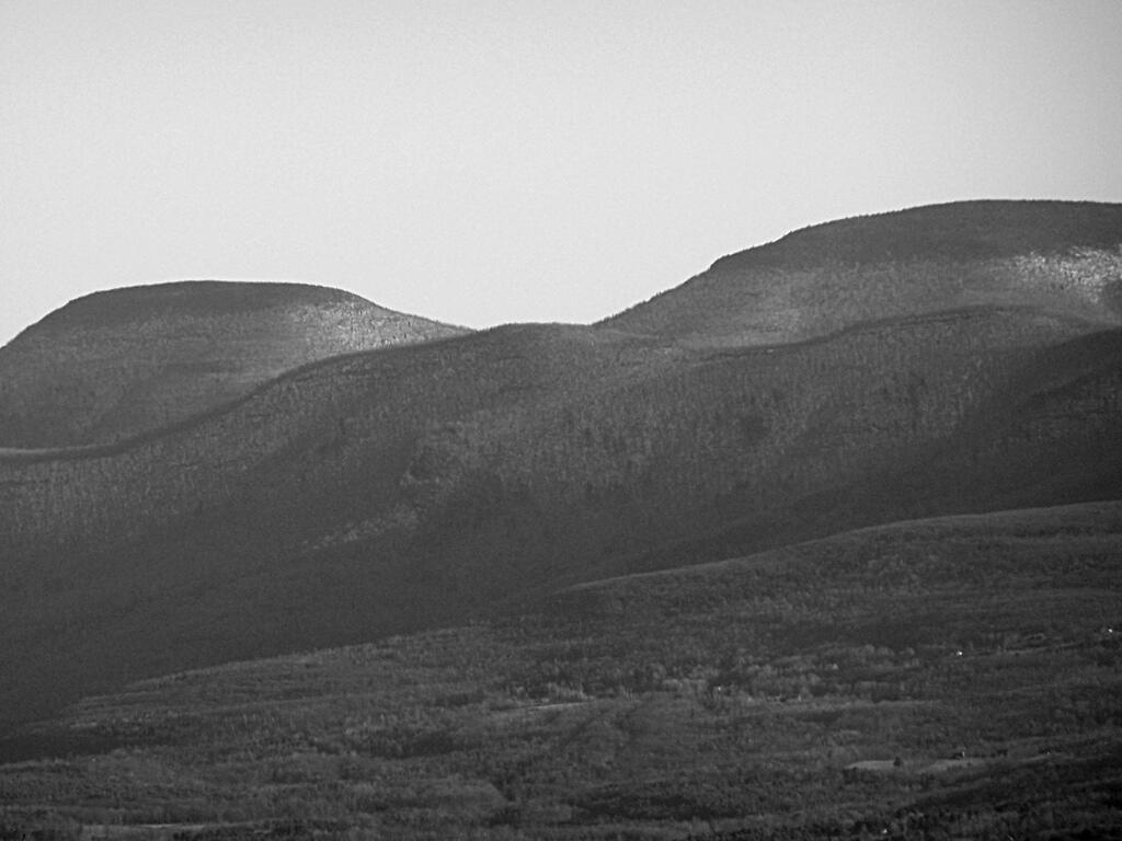 Photo: Grey Ridge Photo: Grey Ridge