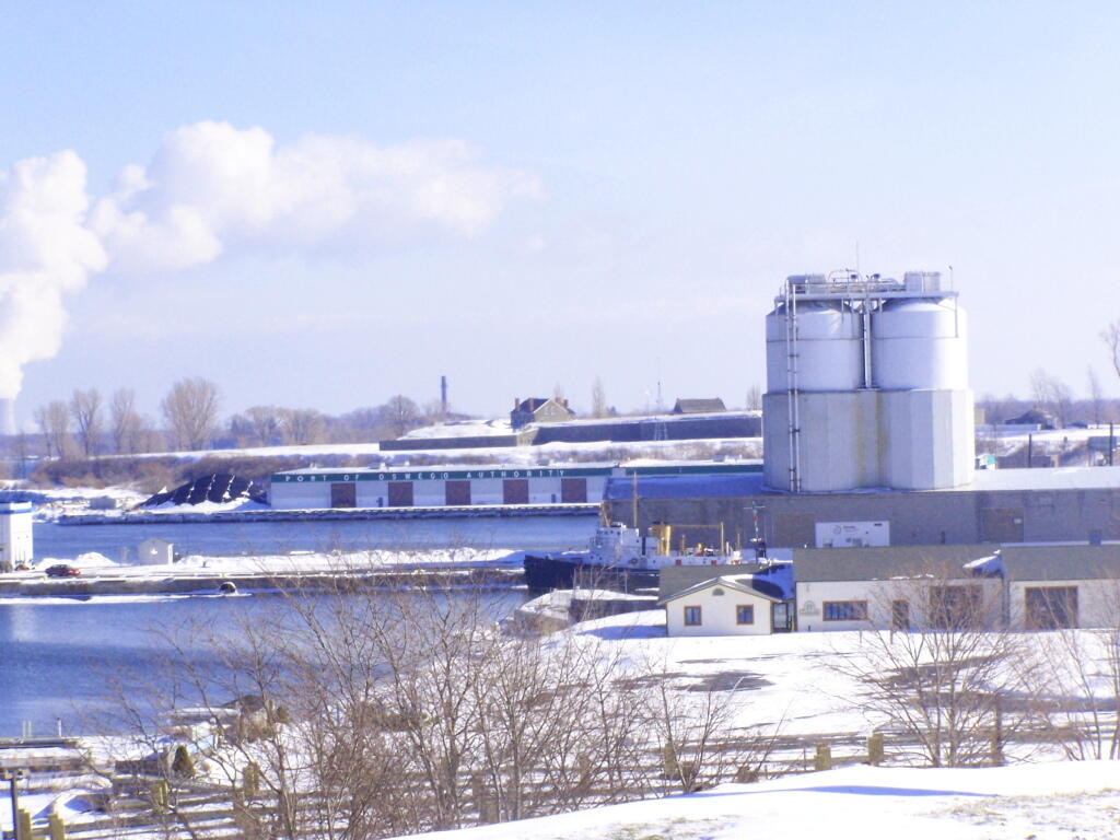 Photo: Port Photo: Port