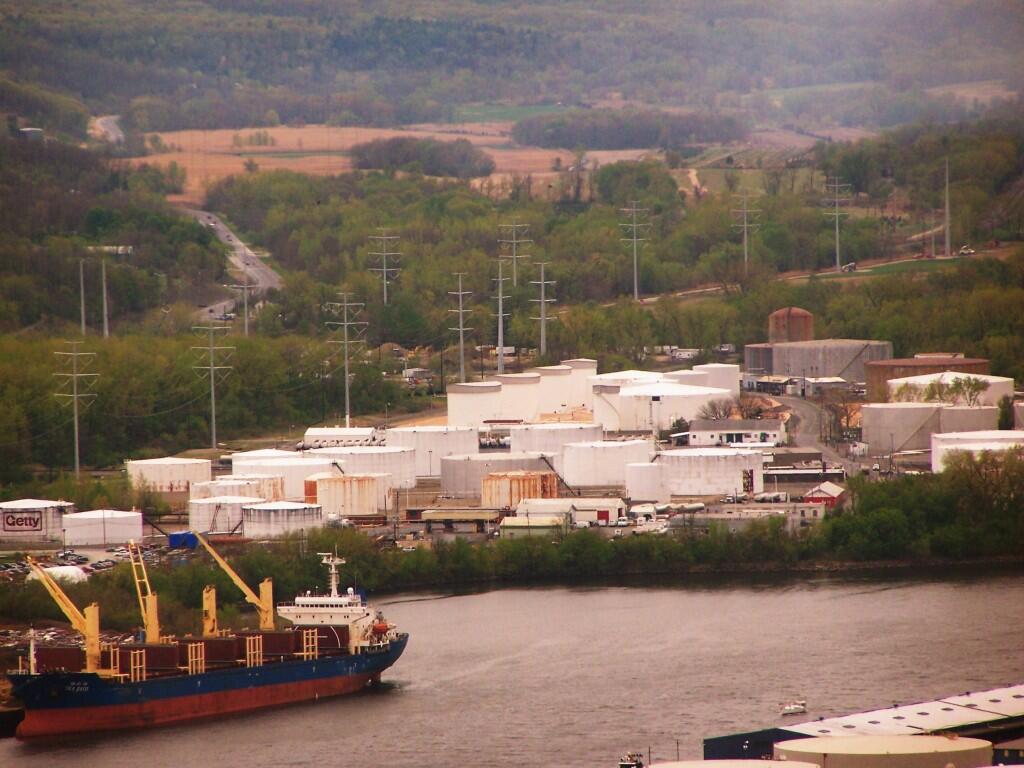 Photo: Port Photo: Port