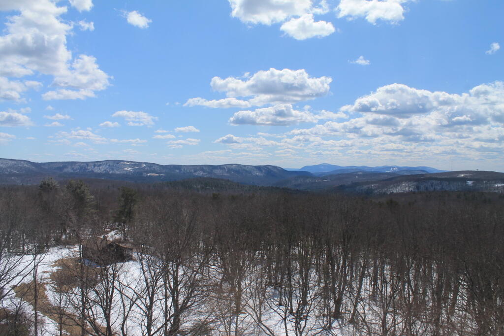 Photo: Mount Everett (Massachussetts) Photo: Mount Everett (Massachussetts)