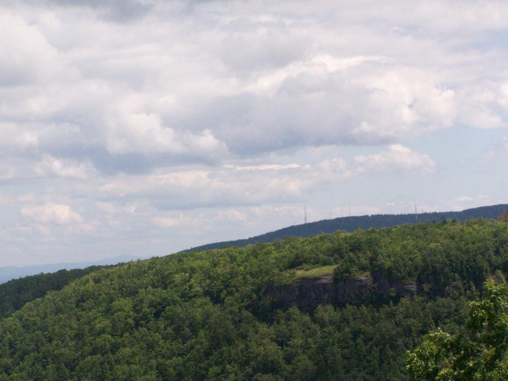 Photo: Hang Gliders Cliff Photo: Hang Gliders Cliff