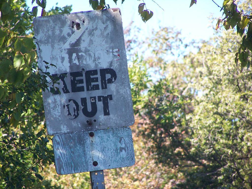 Photo: Keep Out Photo: Keep Out