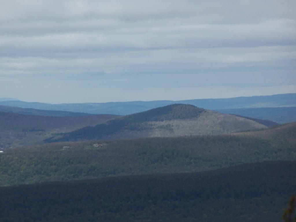 Photo: Mount Hayden Photo: Mount Hayden
