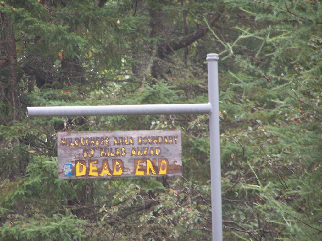 Photo: Dead End: Wilderness Boundary 6.5 Miles Ahead Photo: Dead End: Wilderness Boundary 6.5 Miles Ahead