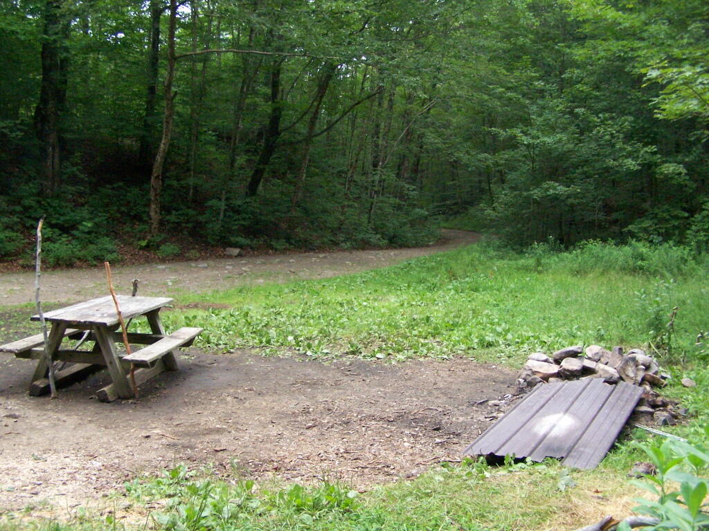 Photo: Campsite Off On a Loop Photo: Campsite Off On a Loop