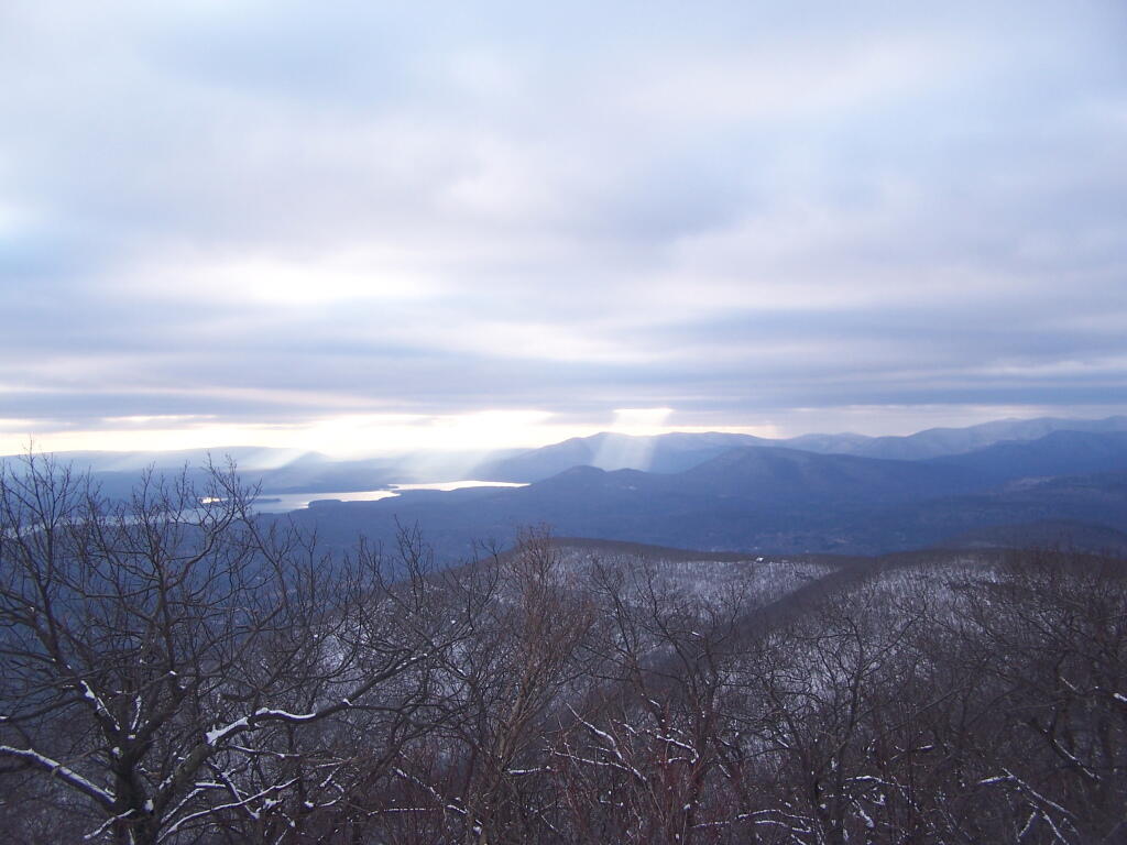 Photo: Gods Rays Reach Into Reservior Photo: Gods Rays Reach Into Reservior