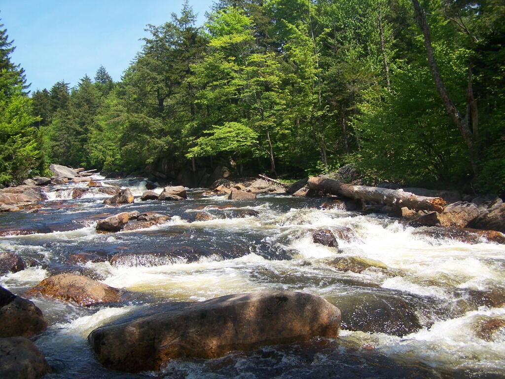 Photo: Potholers Photo: Potholers