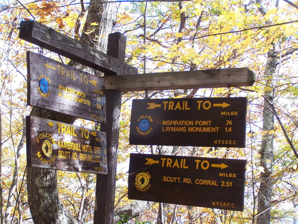 Photo: Trail Intersections Photo: Trail Intersections