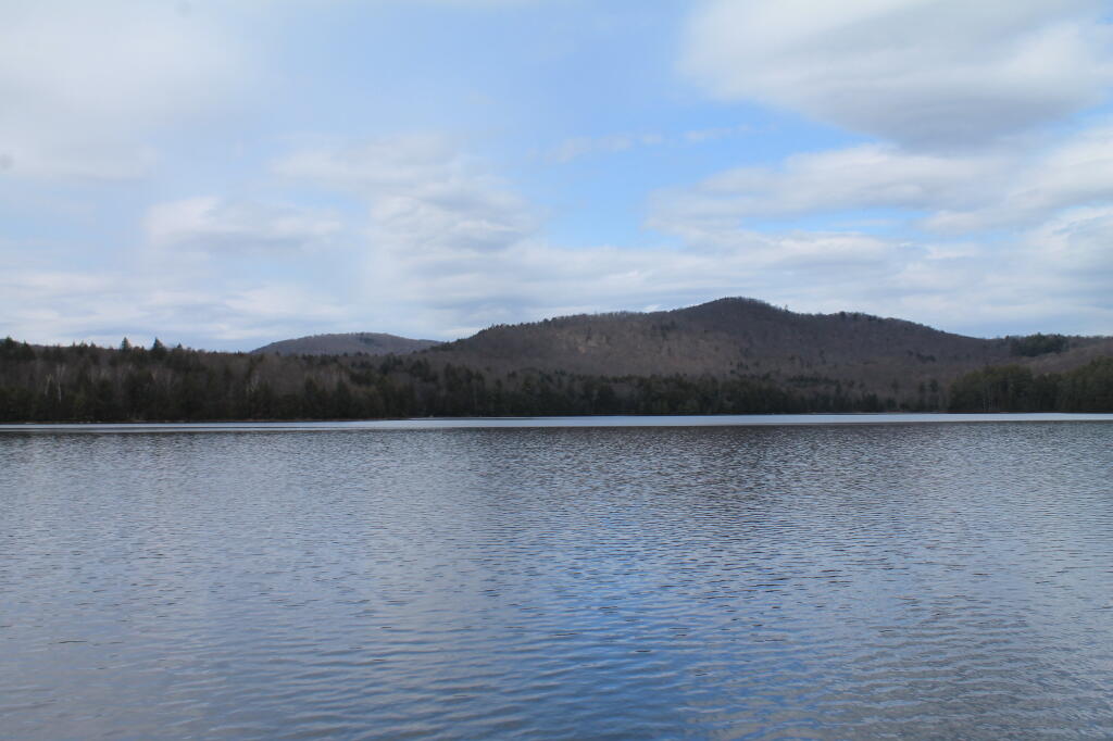 Photo: New Lake Mountain Photo: New Lake Mountain