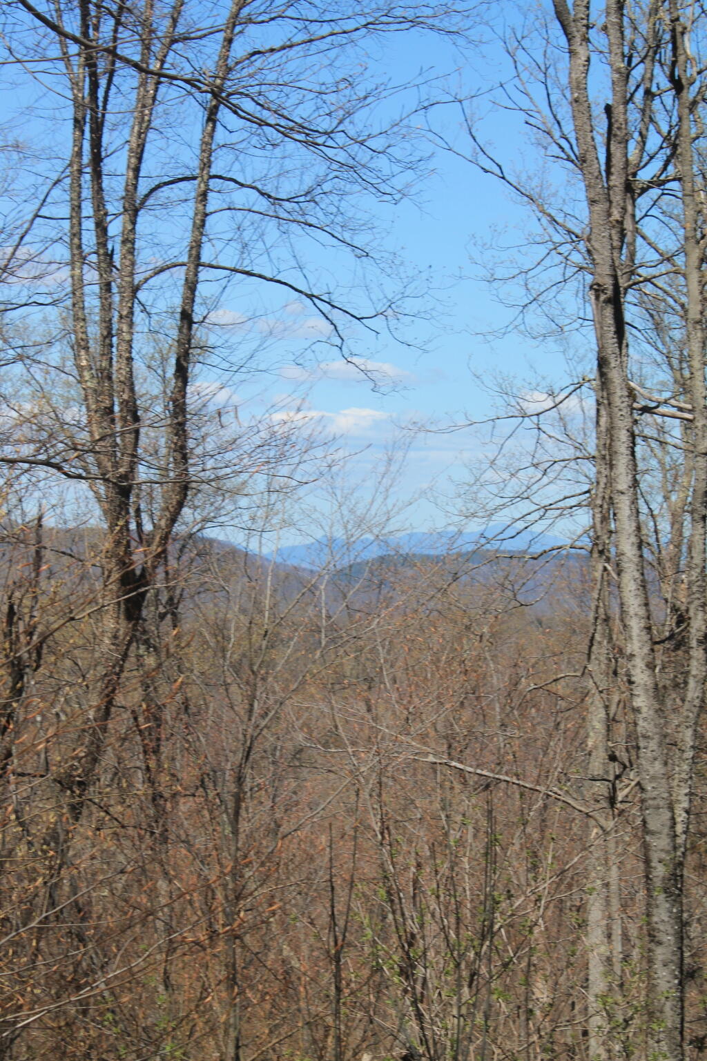 Photo: East Descending the Mountain Photo: East Descending the Mountain