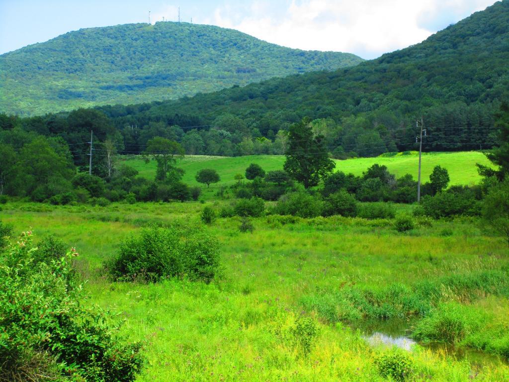 Photo: Utsaythana Mountain Photo: Utsaythana Mountain
