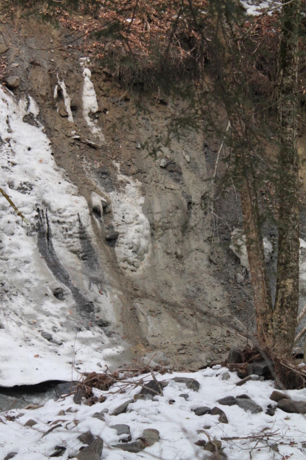 Photo: Landslide Photo: Landslide