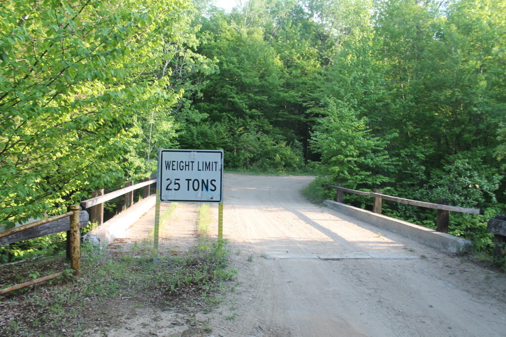 Photo: Section of Bridge Closed to Traffic Photo: Section of Bridge Closed to Traffic