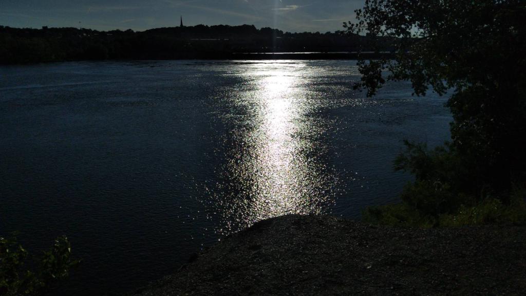 Photo: Sunlight Photo: Sunlight