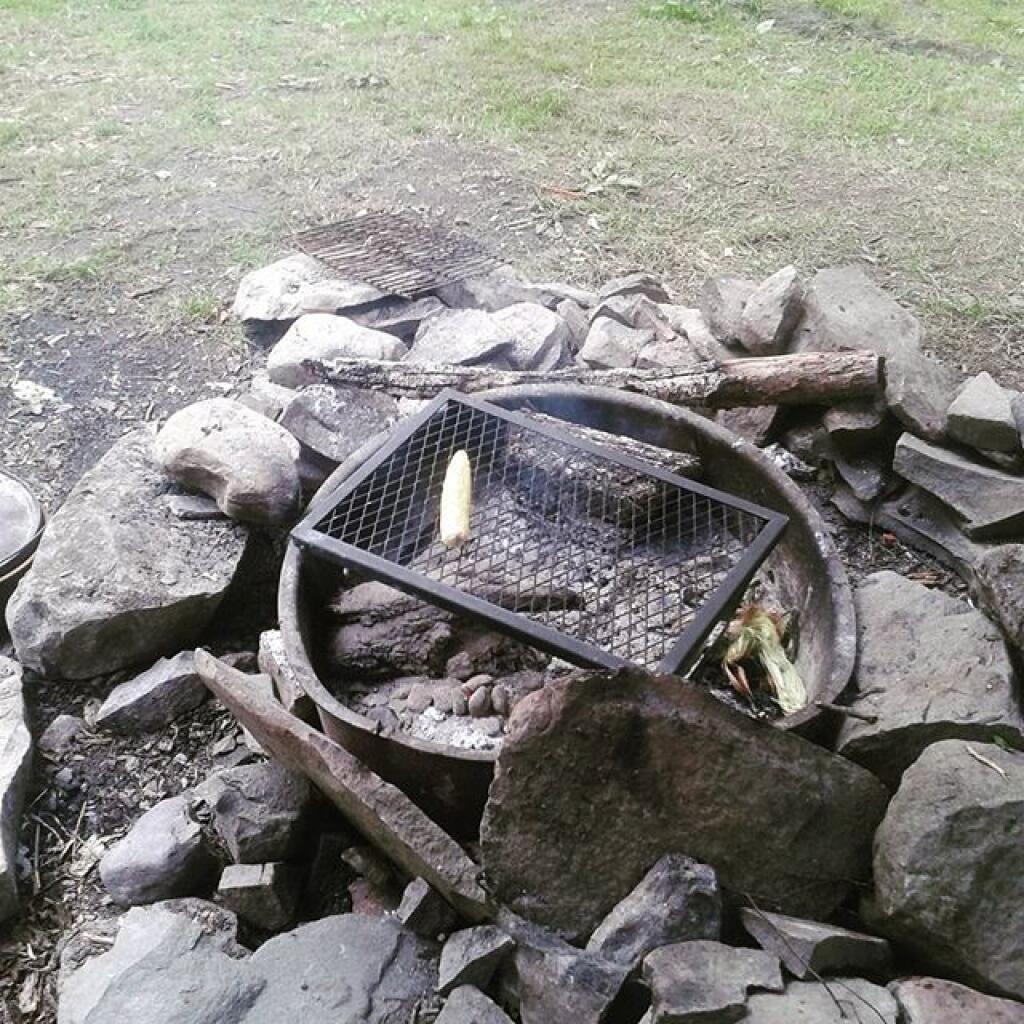Photo: Grilling corn Photo: Grilling corn