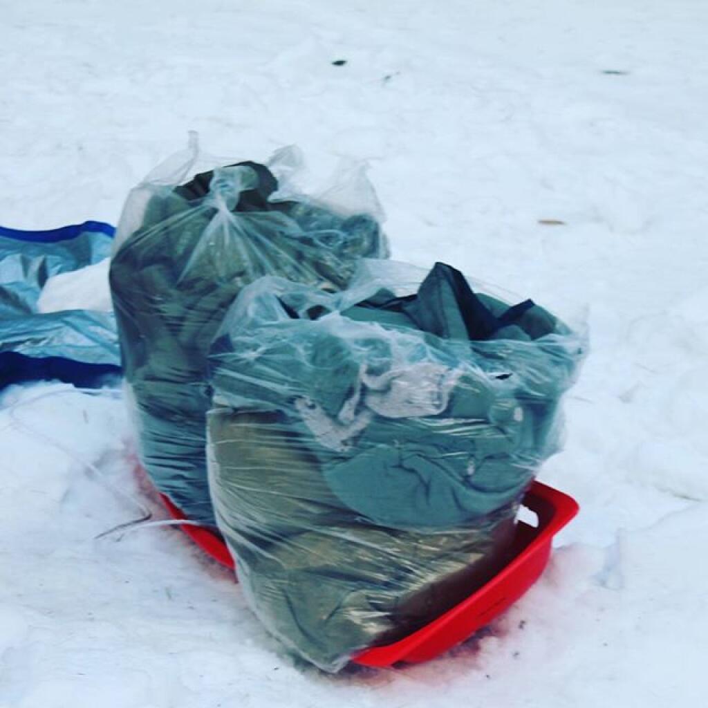 Photo: Lots of sleeping bags to stay warm after I shut heat off for the night Photo: Lots of sleeping bags to stay warm after I shut heat off for the night