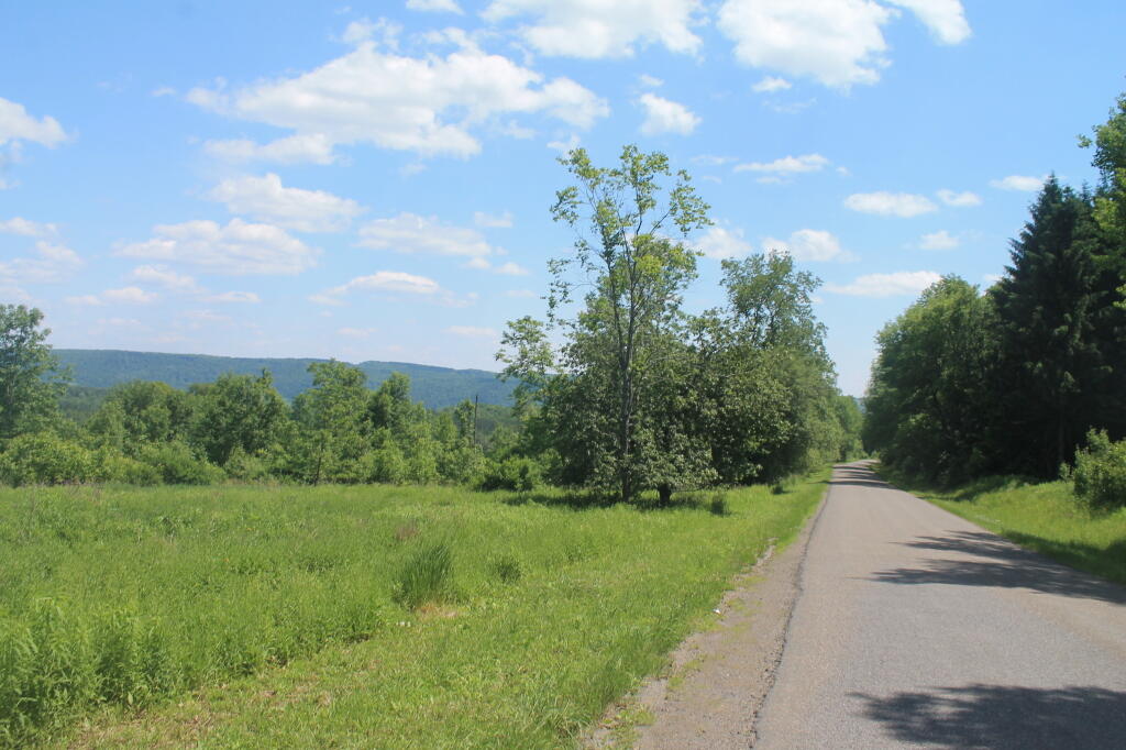 Photo: Hunts Pond Road Photo: Hunts Pond Road