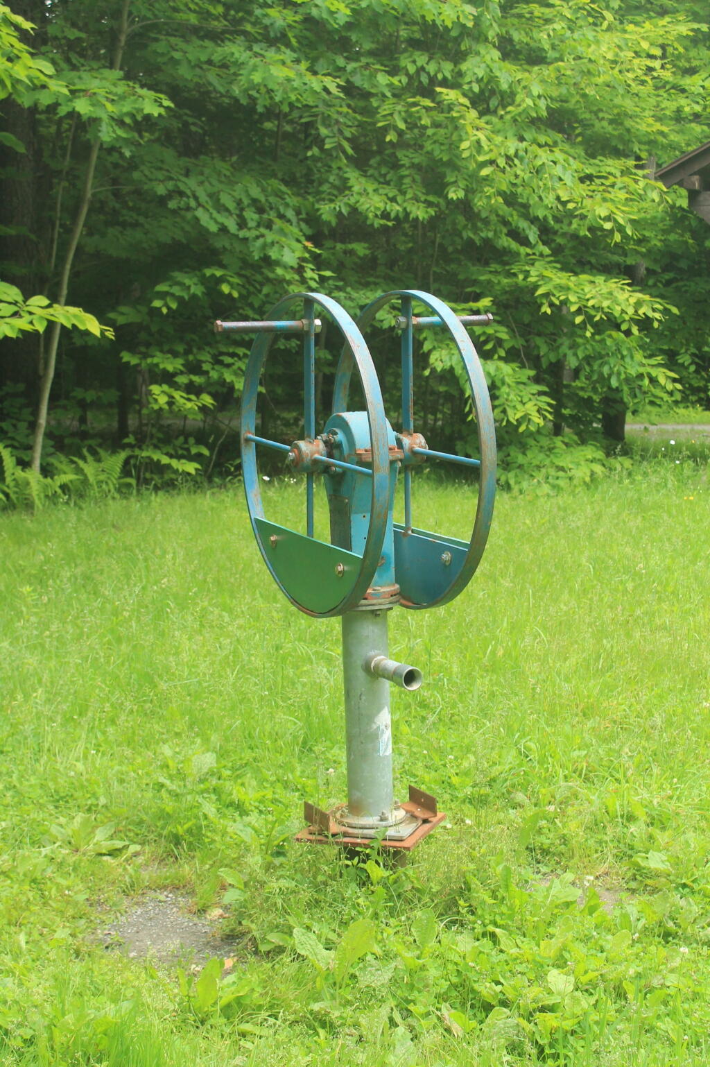 Photo: Hand Pump Photo: Hand Pump