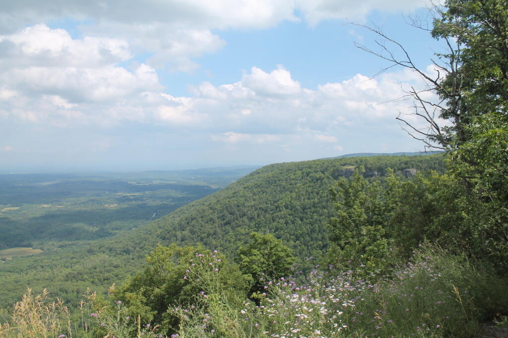 Photo: Hang Glider Cliff in Distance Photo: Hang Glider Cliff in Distance