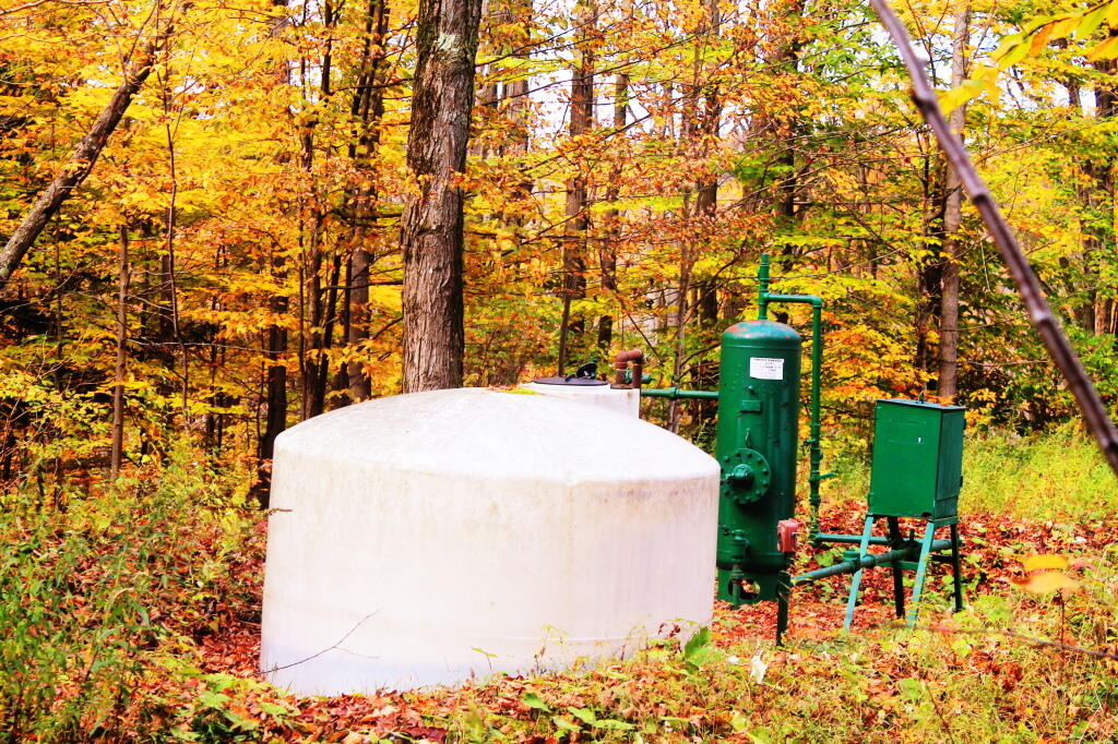 Photo: Natural Gas Well Photo: Natural Gas Well