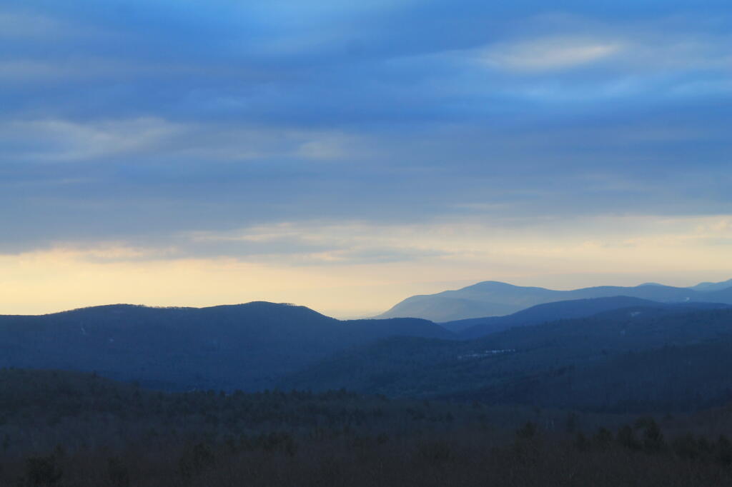 Photo: Easrt Mountain at Dawn Photo: Easrt Mountain at Dawn