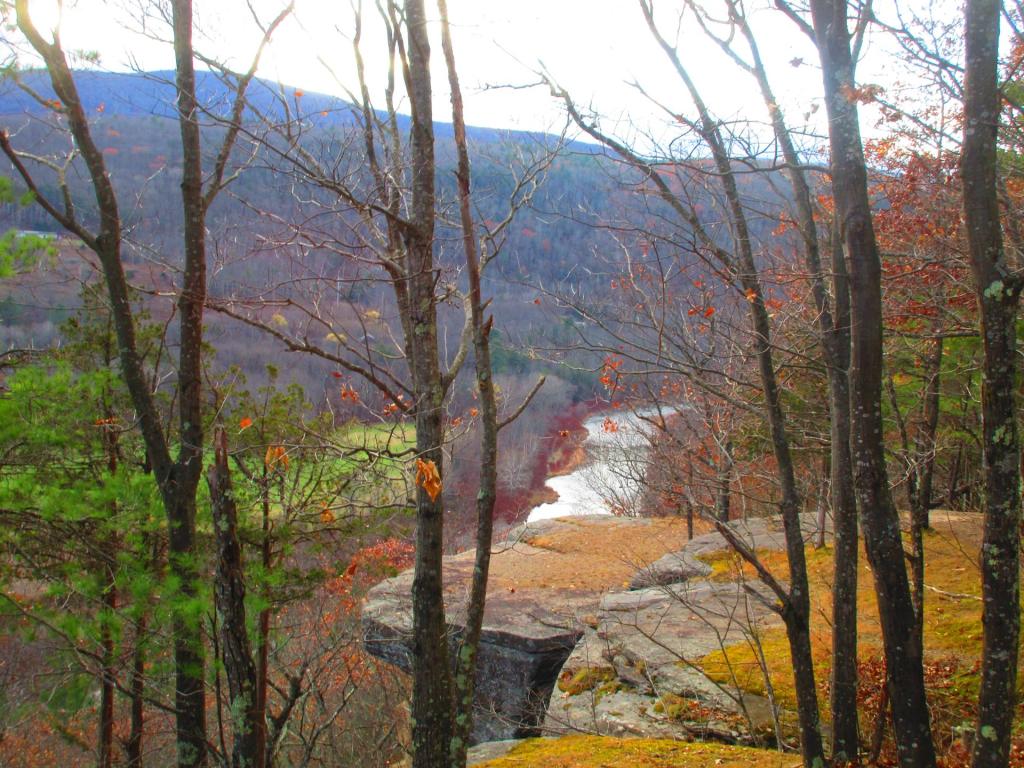 Photo: Winding West