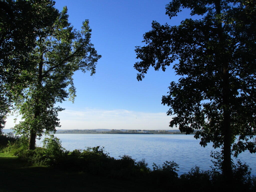 Photo: West Photo: West