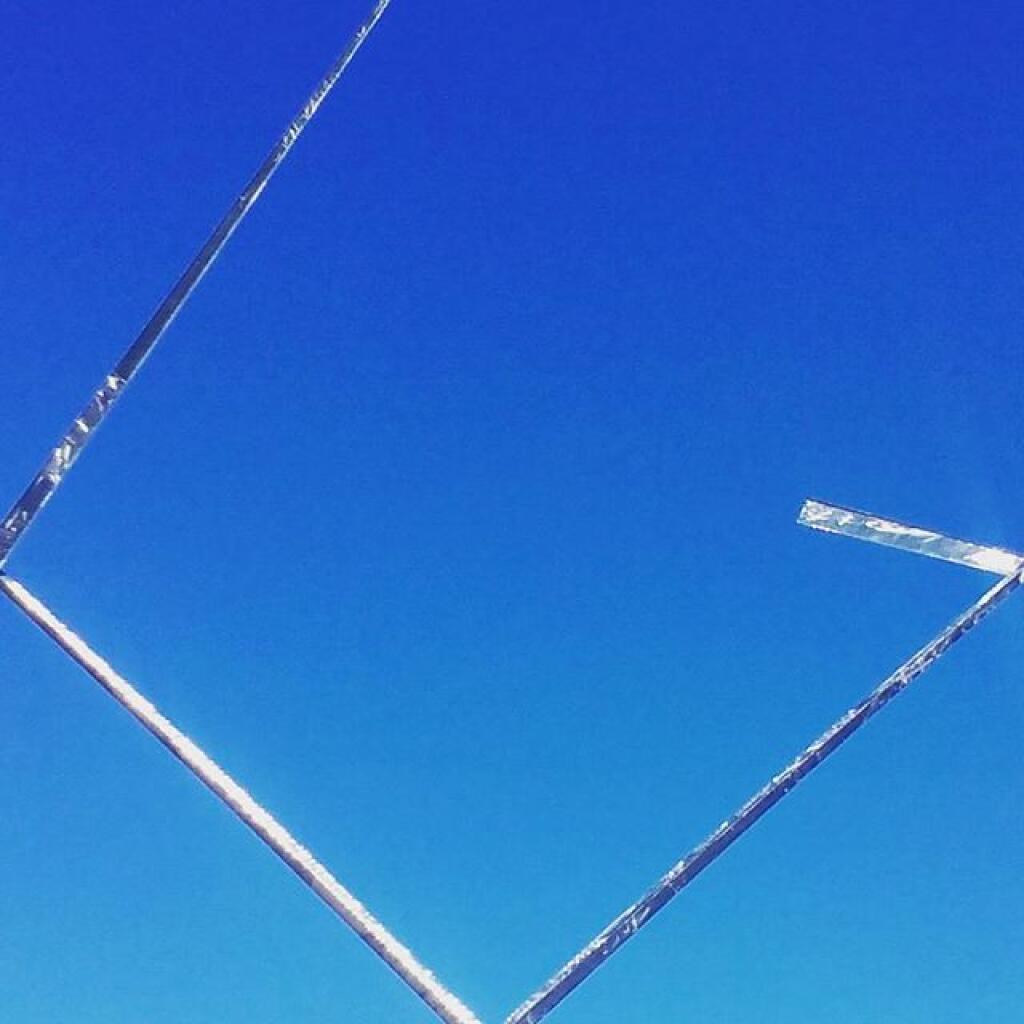 Photo: Two Lines Oblique Photo: Two Lines Oblique