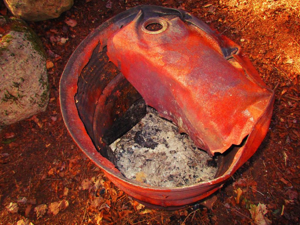 Photo: Litter Barrel Photo: Litter Barrel