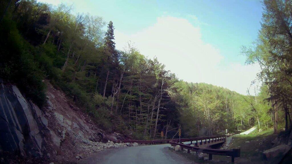 Photo: Tight Squeeze On Kelley Stand Road