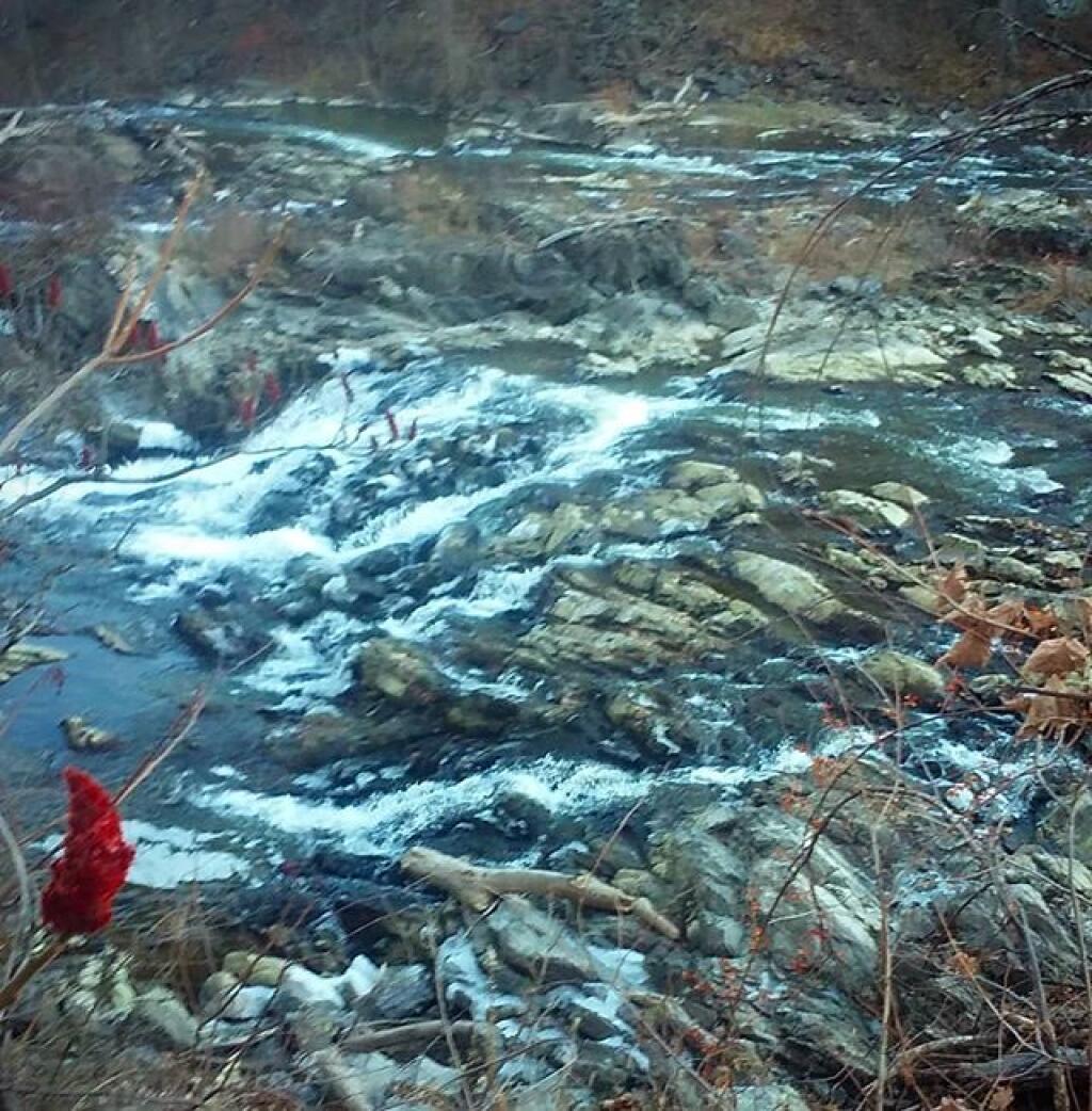 Photo: Not much water on Norman's Kill Falls Photo: Not much water on Norman's Kill Falls