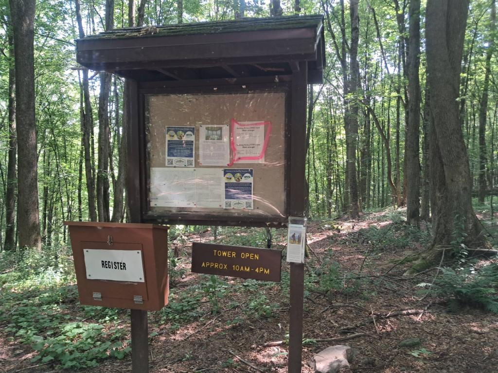 Photo: Trailhead [Expires August 8 2026]