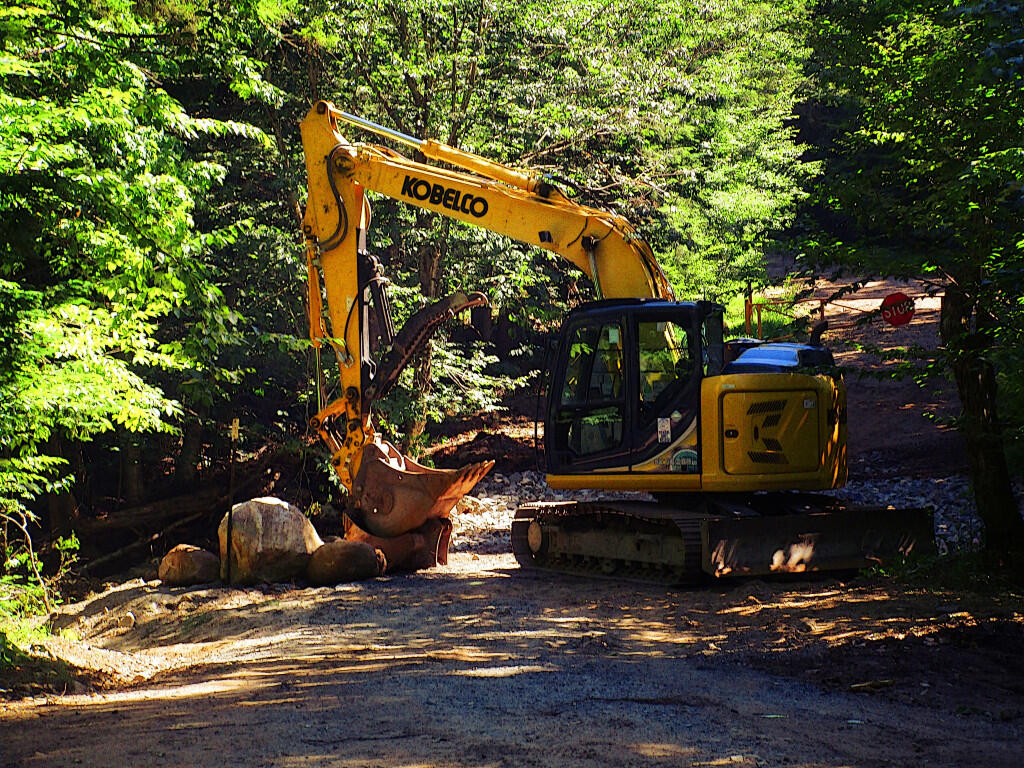 Photo: Work Continues On Brayhouse Brook Crossing Photo: Work Continues On Brayhouse Brook Crossing